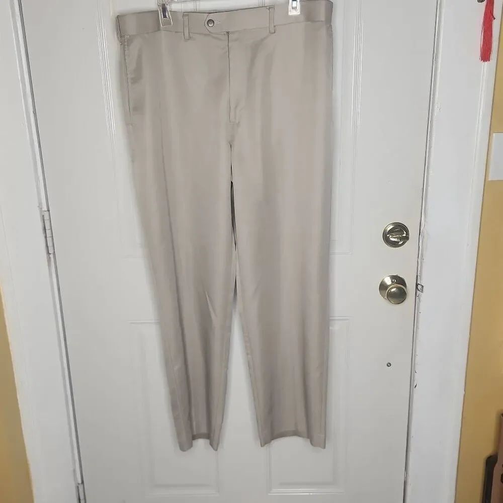 Croft & Barrow beige dress pants men's size 36/30